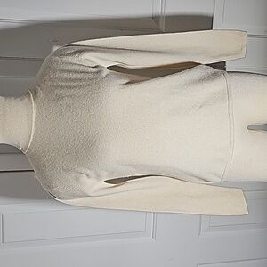 Tribeca cream color 100% cashmere turtleneck sweater. Size medium.